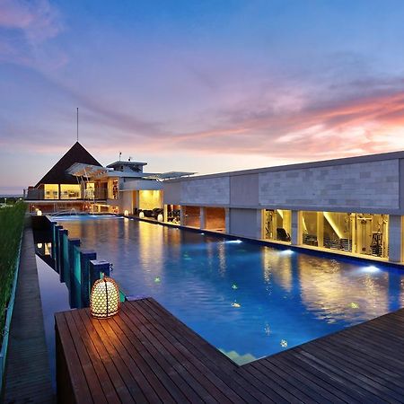 Mega Boutique Hotel Kuta  Ngoại thất bức ảnh