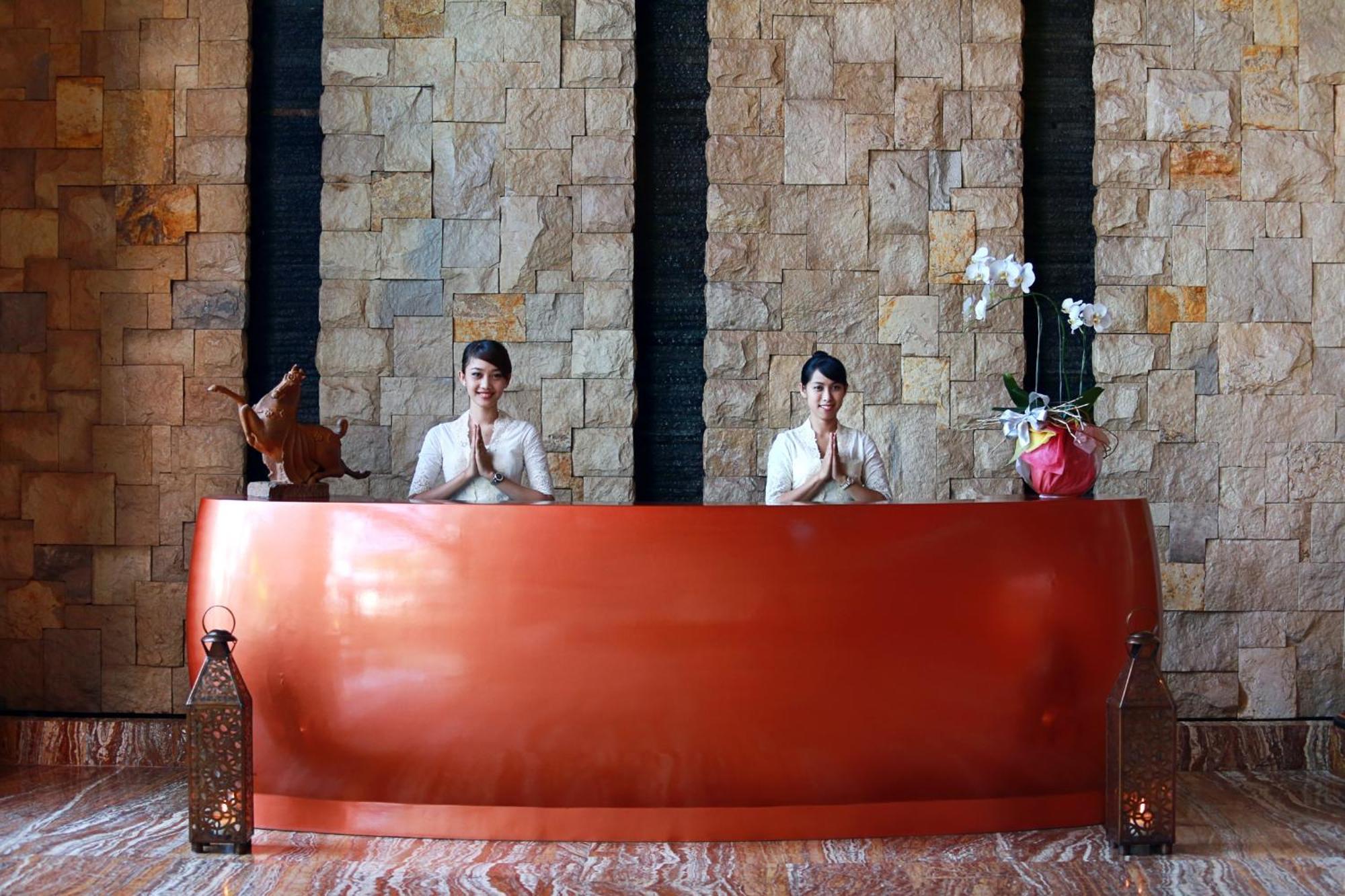 Mega Boutique Hotel Kuta  Ngoại thất bức ảnh