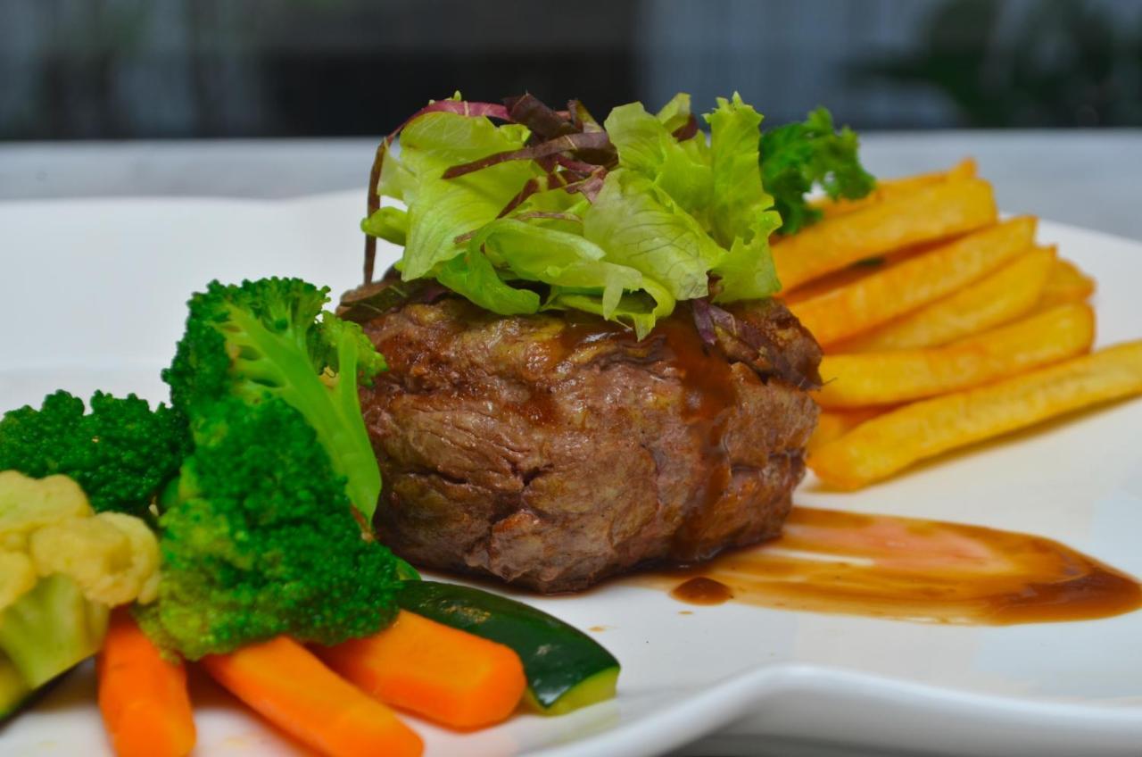 Mega Boutique Hotel Kuta  Ngoại thất bức ảnh