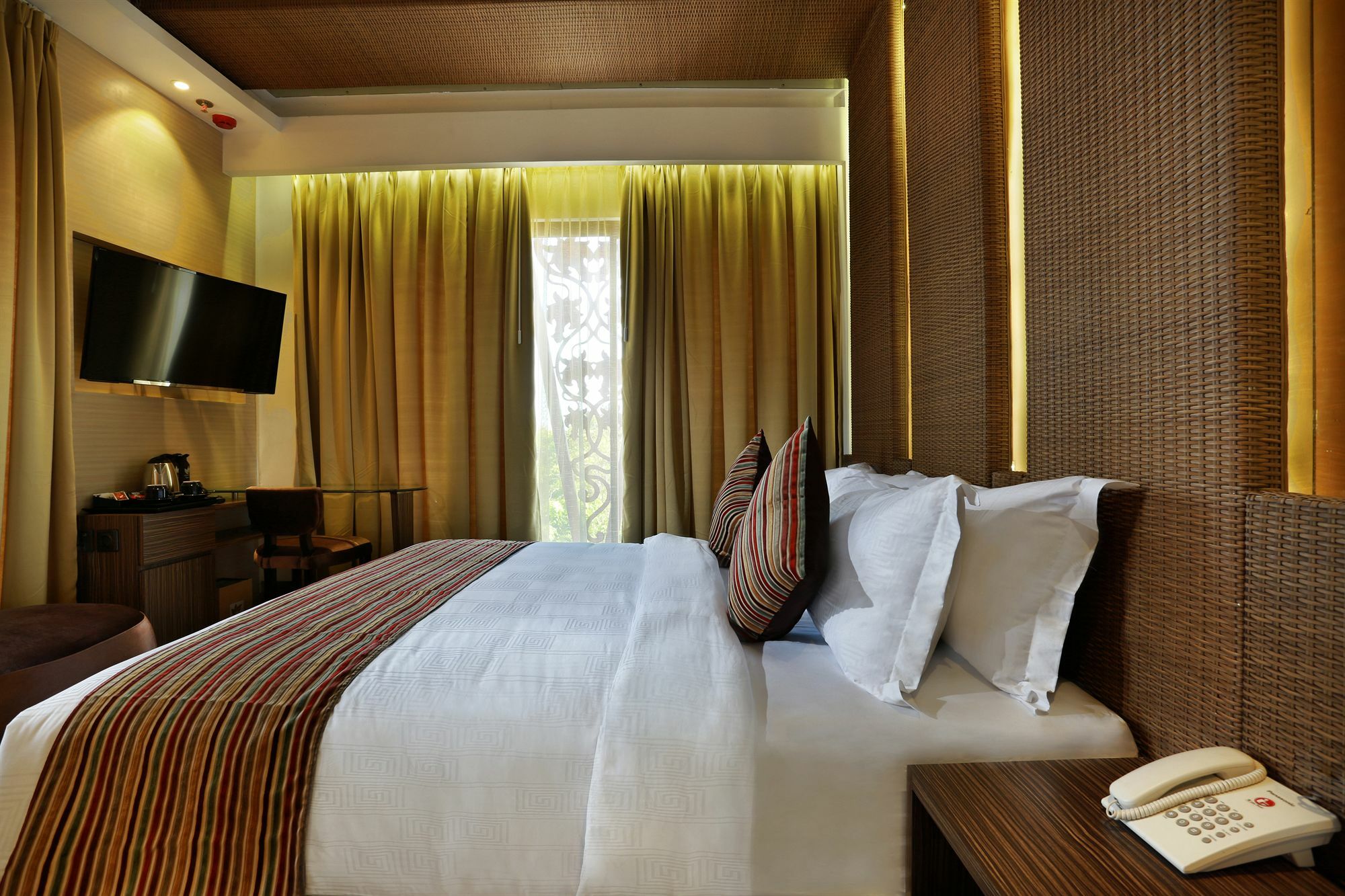 Mega Boutique Hotel Kuta  Ngoại thất bức ảnh