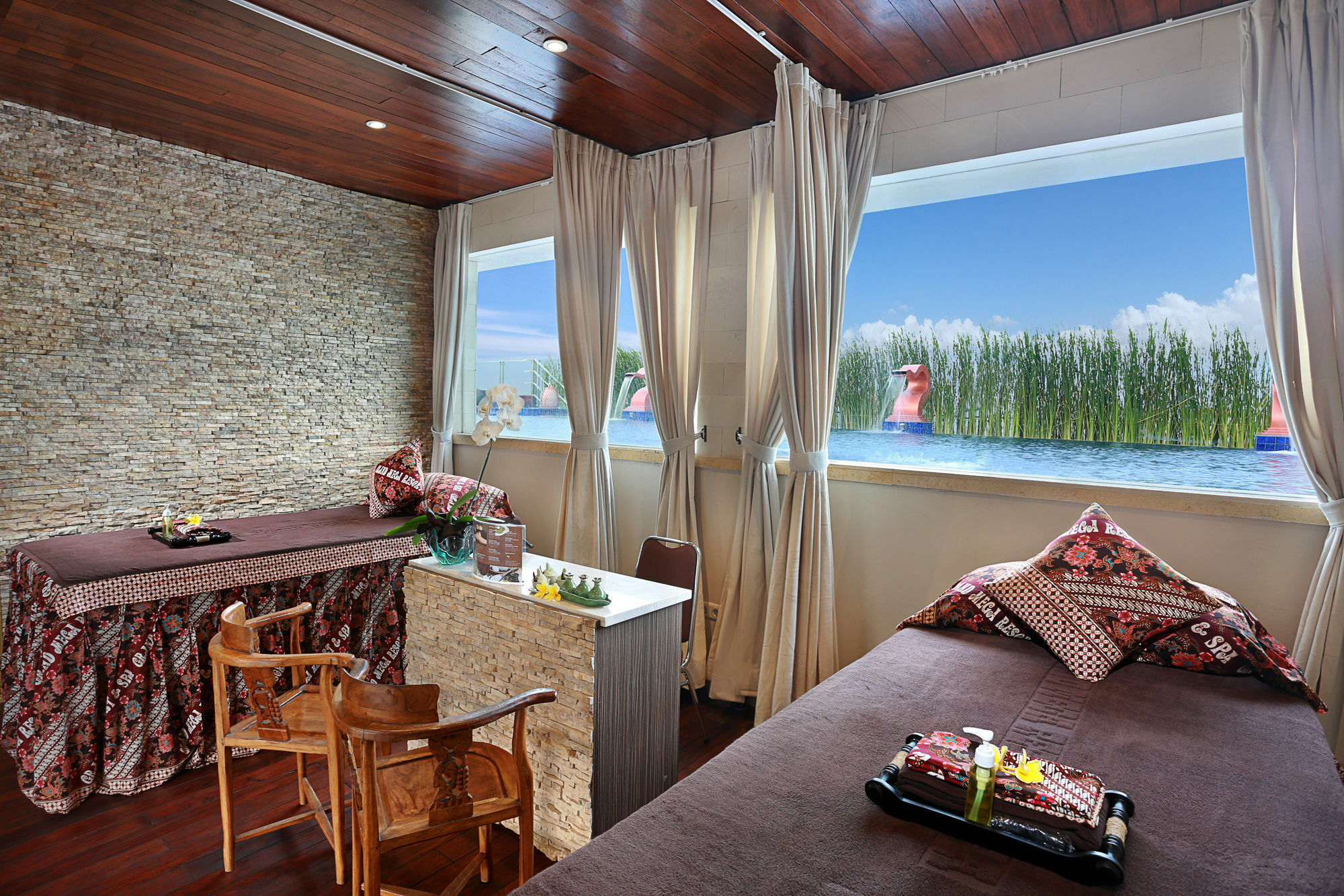Mega Boutique Hotel Kuta  Ngoại thất bức ảnh